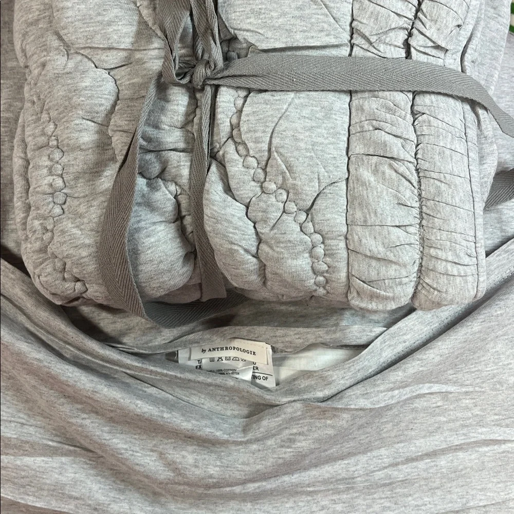 Anthropologie Landry Elegant Gray Standard Pillow Shams New x2